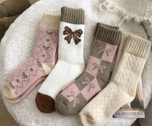 Load image into Gallery viewer, Womens Winter Socks
