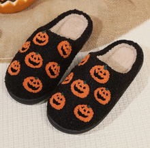 Load image into Gallery viewer, Halloween Slippers
