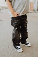 Load image into Gallery viewer, Toddler Relaxed Straight Washed Black Denim
