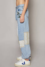 Load image into Gallery viewer, Embroidered Patch Jogger Pants
