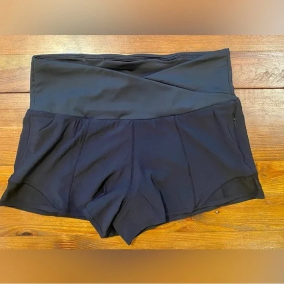 Crossover Linc Shorts