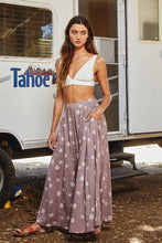 Load image into Gallery viewer, Lilac Floral Print Palazzo Pants
