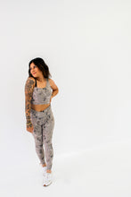 Load image into Gallery viewer, Reversible Hug Me Active legging
